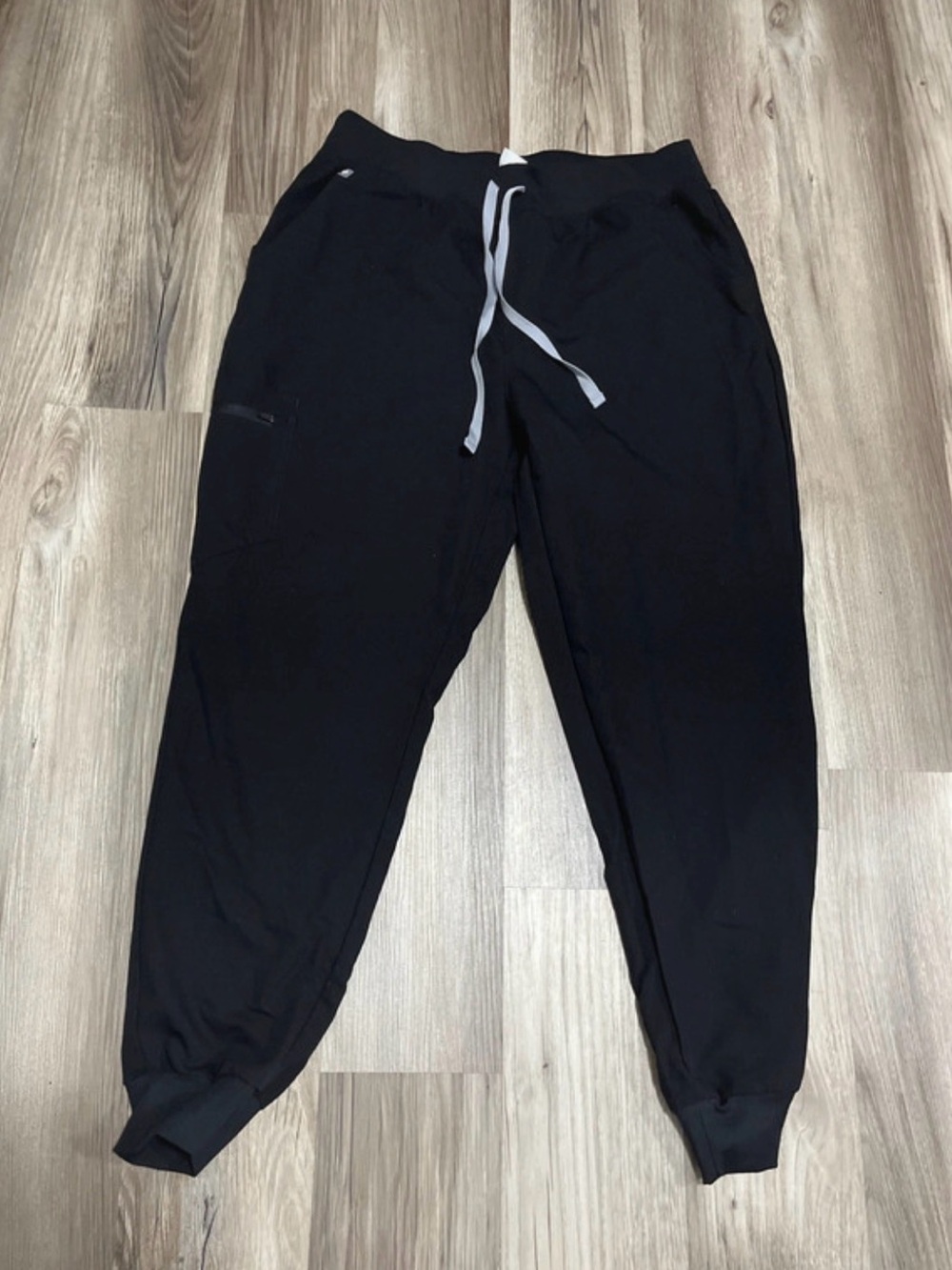 Figs Black Women's Scrub bottoms with Contrast Drawstring